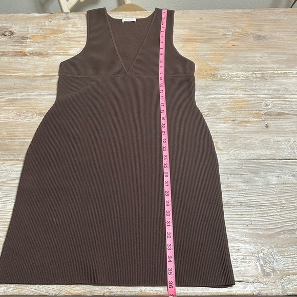 NWOT Aritzia Babaton Deep V Ribbed Sculpt Knit Mini Dress Rich Mocha Brown Sz XL - Picture 8 of 8